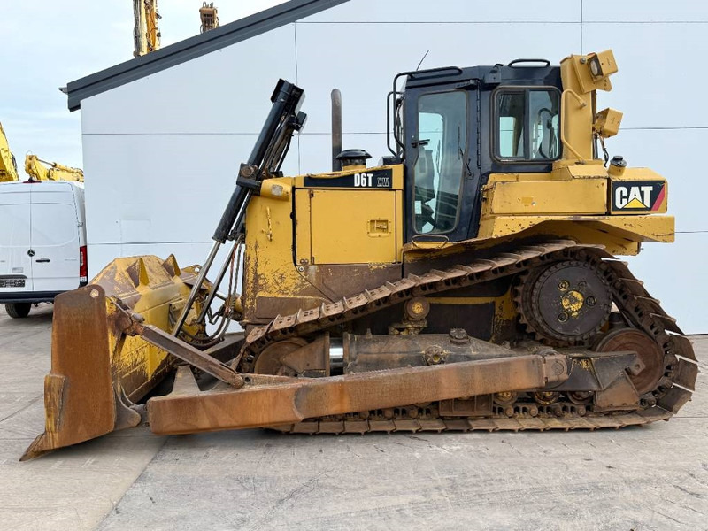 Cat D6T XW - CE Certified / Ripper Valve / Camera - Buldózer: 2 kép. Cat D6T XW - CE Certified / Ripper Valve / Camera - Buldózer: 2 kép.