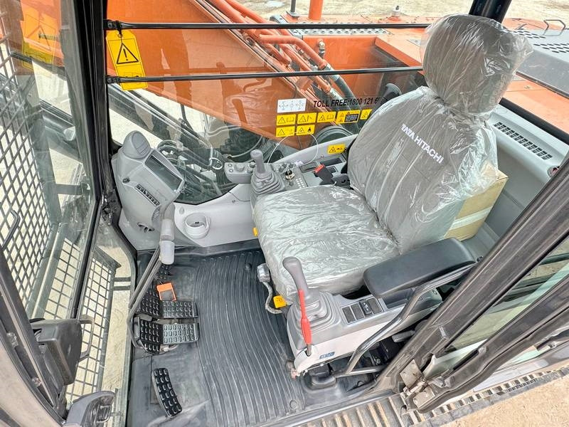 Új Lánctalpas kotró Hitachi ZX220LC-5G / 2025 ULTRA MODEL / ISUZU ENGINE: 7 kép.