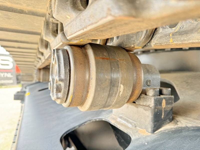 Új Lánctalpas kotró Hitachi ZX220LC-5G / 2025 ULTRA MODEL / ISUZU ENGINE: 16 kép.