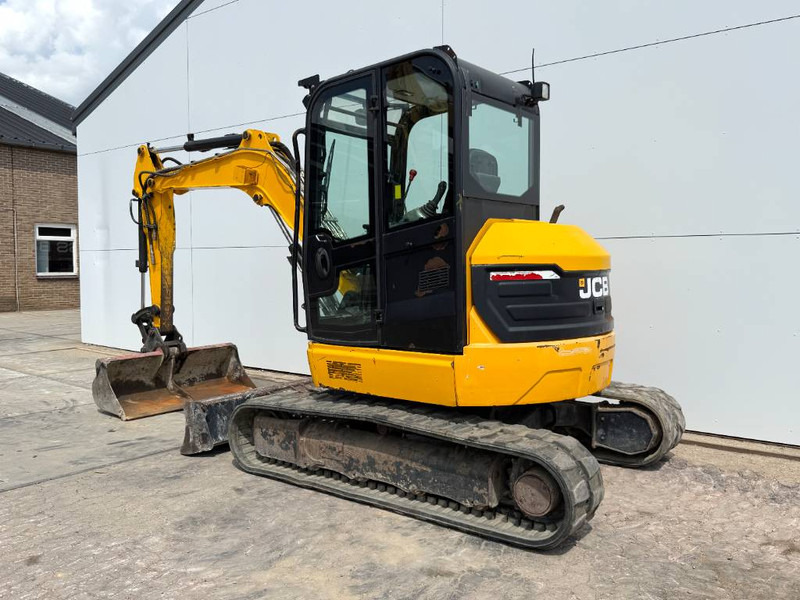 JCB 48Z-1 - Hammer Lines / Quick Coupler - Minikotró: 3 kép. JCB 48Z-1 - Hammer Lines / Quick Coupler - Minikotró: 3 kép.
