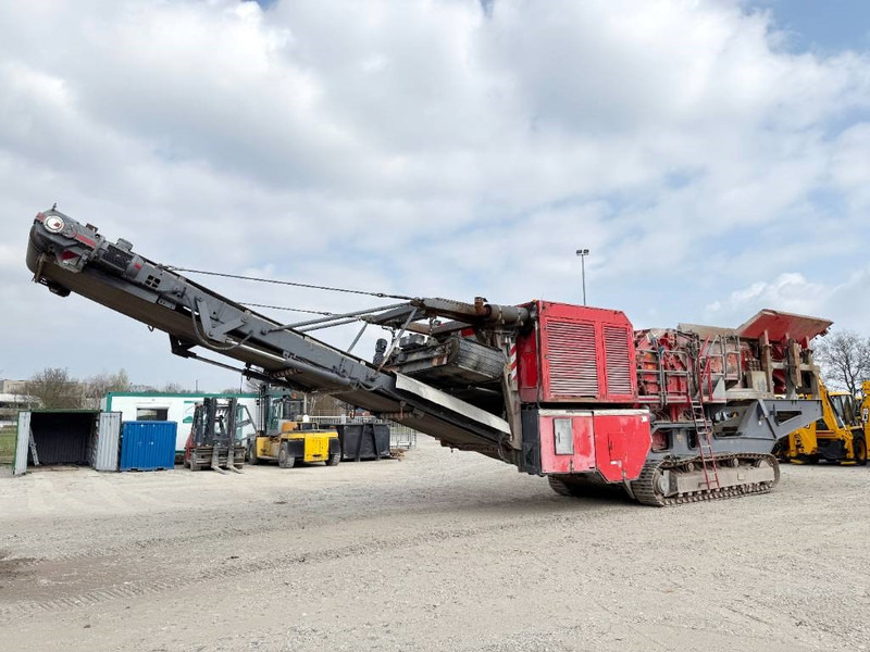 Kleemann MR122 K092 Impact Crusher / Dutch Machine - Törőgép: 2 kép. Kleemann MR122 K092 Impact Crusher / Dutch Machine - Törőgép: 2 kép.