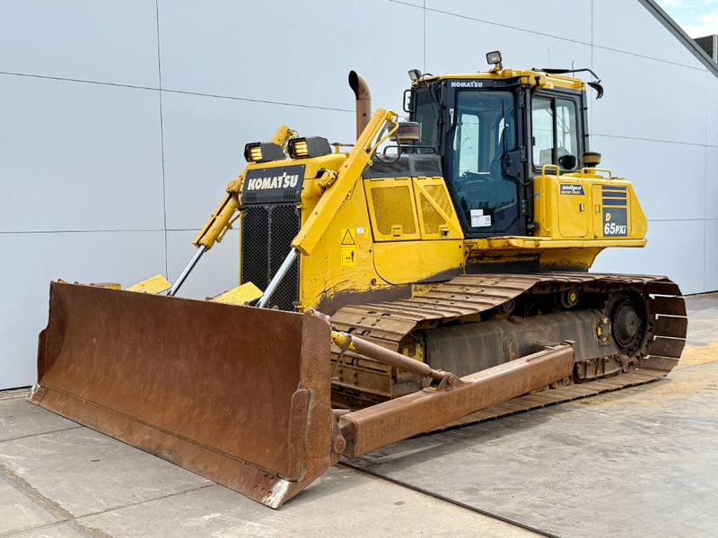 Komatsu D65PXi-18 - Backup Camera / Airco / CE + EPA - Buldózer: 1 kép. Komatsu D65PXi-18 - Backup Camera / Airco / CE + EPA - Buldózer: 1 kép.