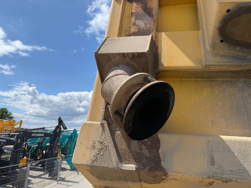 Bánya teherautó Komatsu HD405-7 - German Machine / Automatic Greasing: 20 kép.