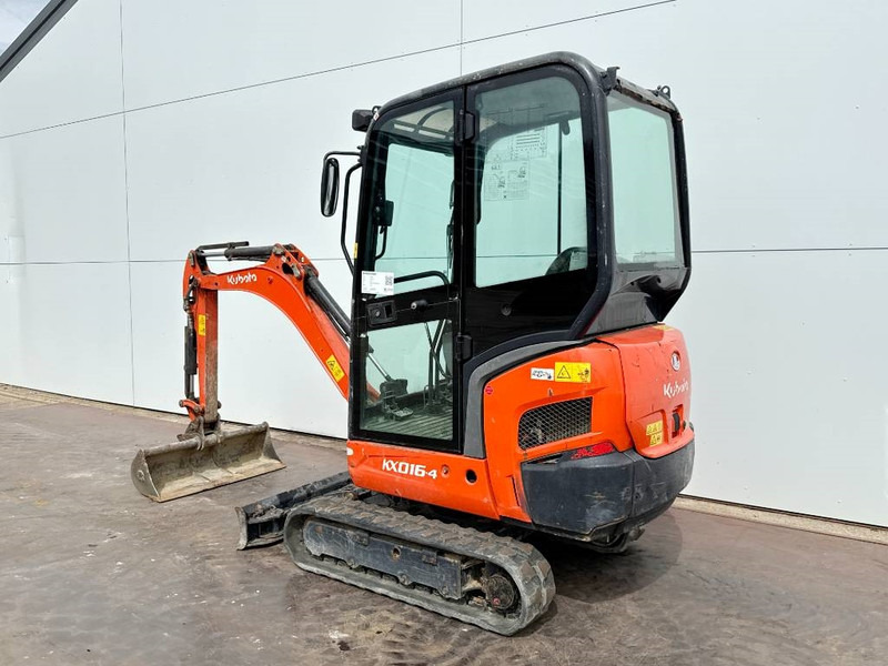 Kubota KX016-4 - Hammer Lines / Quick Coupler - Minikotró: 3 kép. Kubota KX016-4 - Hammer Lines / Quick Coupler - Minikotró: 3 kép.