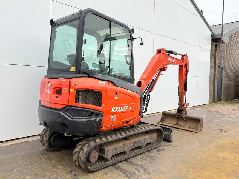 Kubota KX027-4 - Hammer Lines / Quick Coupler - Minikotró: 5 kép. Kubota KX027-4 - Hammer Lines / Quick Coupler - Minikotró: 5 kép.