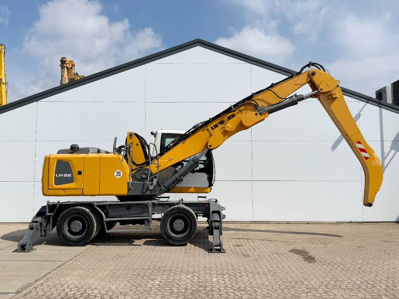 Liebherr LH22M Litronic - German Machine / Auto Greasing - Hulladék kotró: 5 kép. Liebherr LH22M Litronic - German Machine / Auto Greasing - Hulladék kotró: 5 kép.