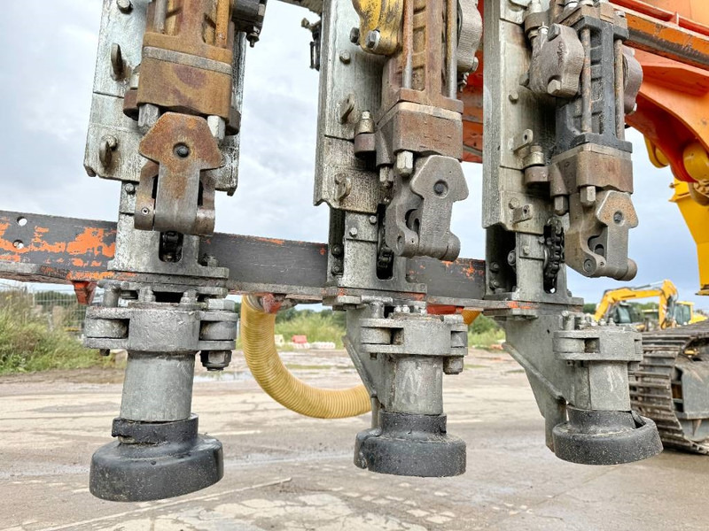 Lánctalpas kotró Liebherr R934 HDS + Wimmer Drill / 3 Tamrock HE122: 13 kép. Lánctalpas kotró Liebherr R934 HDS + Wimmer Drill / 3 Tamrock HE122: 13 kép.