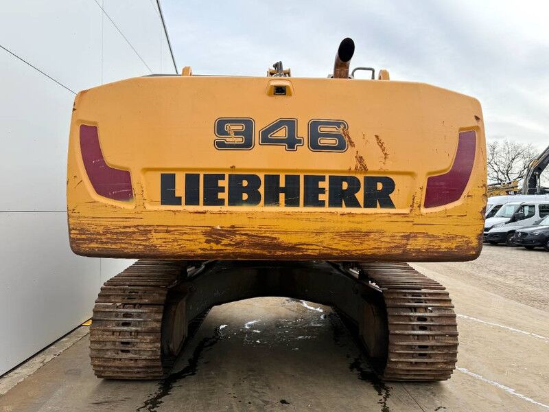 Liebherr R946LC - Automatic Greasing / Rear + Side Camera - Lánctalpas kotró: 4 kép. Liebherr R946LC - Automatic Greasing / Rear + Side Camera - Lánctalpas kotró: 4 kép.