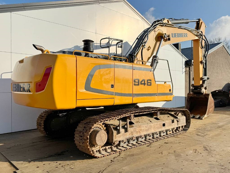 Liebherr R946LC - Hammer Lines / Quick Coupler - Lánctalpas kotró: 5 kép. Liebherr R946LC - Hammer Lines / Quick Coupler - Lánctalpas kotró: 5 kép.