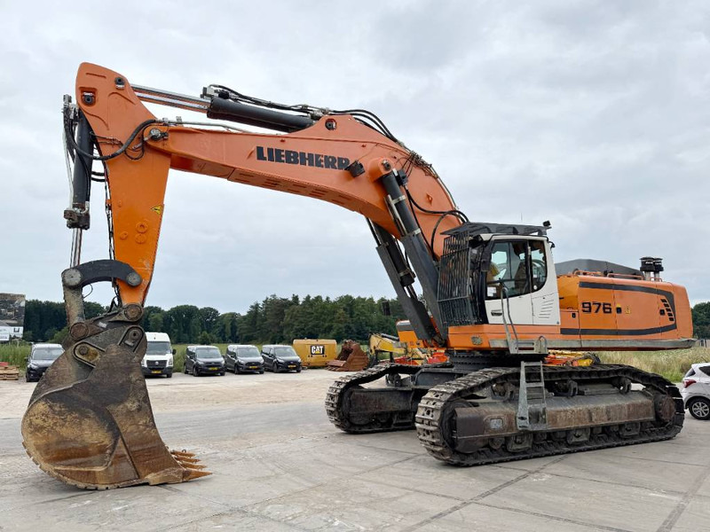 Liebherr R976LCV - 2 Buckets + Ripper Tooth / Quick Coupler - Lánctalpas kotró: 3 kép. Liebherr R976LCV - 2 Buckets + Ripper Tooth / Quick Coupler - Lánctalpas kotró: 3 kép.