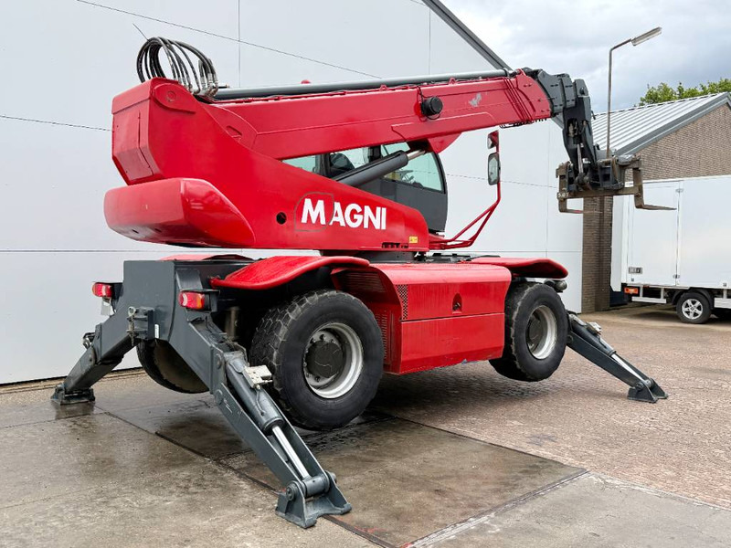 MAGNI RTH 5.21- Remote Control / 4x4x4 / Airco - Teleszkópos rakodó: 5 kép. MAGNI RTH 5.21- Remote Control / 4x4x4 / Airco - Teleszkópos rakodó: 5 kép.
