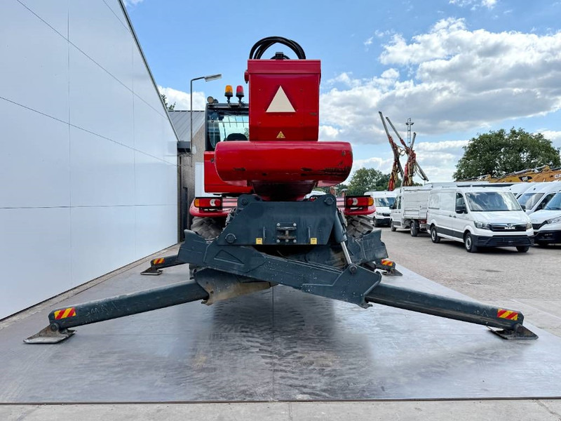 MAGNI RTH5.30 - Remote Control / 4x4x4 / Airco - Teleszkópos rakodó: 4 kép. MAGNI RTH5.30 - Remote Control / 4x4x4 / Airco - Teleszkópos rakodó: 4 kép.