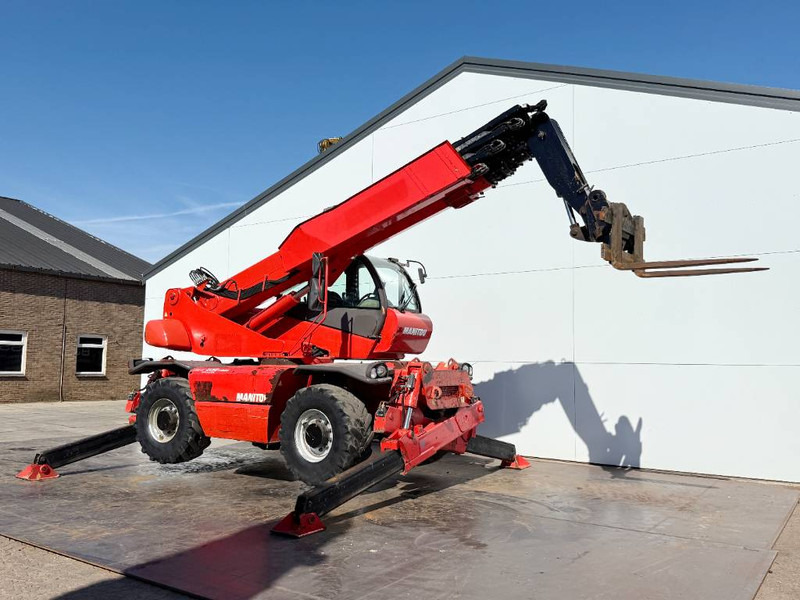 Manitou MRT2150+ Privilege - Mercedes-Benz Engine / 4x4x4 - Teleszkópos rakodó: 5 kép. Manitou MRT2150+ Privilege - Mercedes-Benz Engine / 4x4x4 - Teleszkópos rakodó: 5 kép.