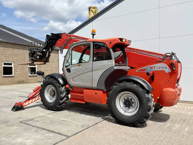 Manitou MT1840 - Dutch Machine / 4 Wheel Steering - Teleszkópos rakodó: 2 kép. Manitou MT1840 - Dutch Machine / 4 Wheel Steering - Teleszkópos rakodó: 2 kép.