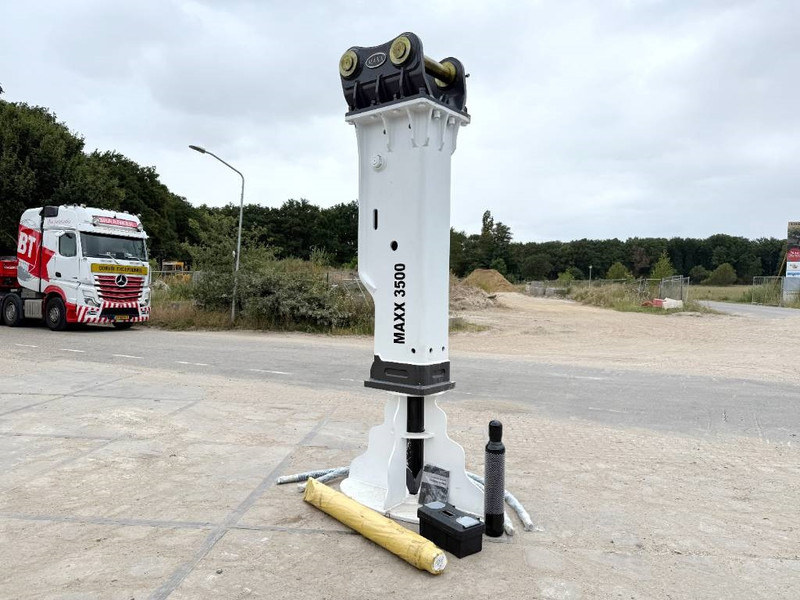 Maxx 3500 hammer / 40-60 Ton / Hydraulic Breaker / - Hidraulikus törőfej - Építőipari gépek: 2 kép. Maxx 3500 hammer / 40-60 Ton / Hydraulic Breaker / - Hidraulikus törőfej - Építőipari gépek: 2 kép.