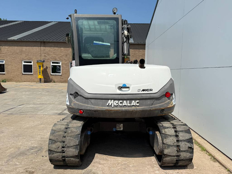 Mecalac 8MCR - 6 Attachments Included! Auto Greasing - Minikotró: 5 kép. Mecalac 8MCR - 6 Attachments Included! Auto Greasing - Minikotró: 5 kép.