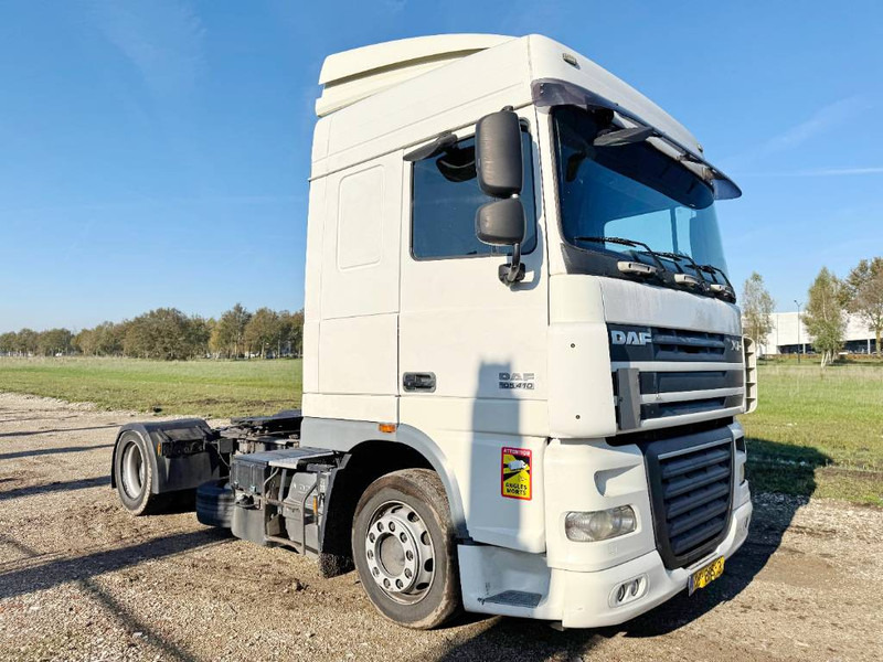 DAF 105.410 MEGA - Automatic Gearbox / Euro 5 - Nyergesvontató: 5 kép. DAF 105.410 MEGA - Automatic Gearbox / Euro 5 - Nyergesvontató: 5 kép.