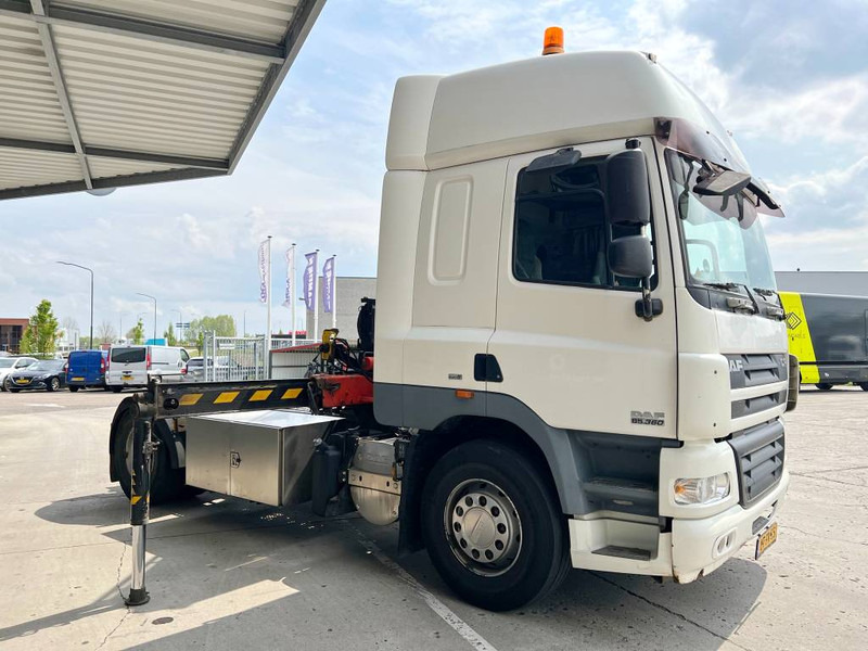 DAF CF85.360 + Effer 165-11-48 - 13.30 Crane Kran - Nyergesvontató: 4 kép. DAF CF85.360 + Effer 165-11-48 - 13.30 Crane Kran - Nyergesvontató: 4 kép.