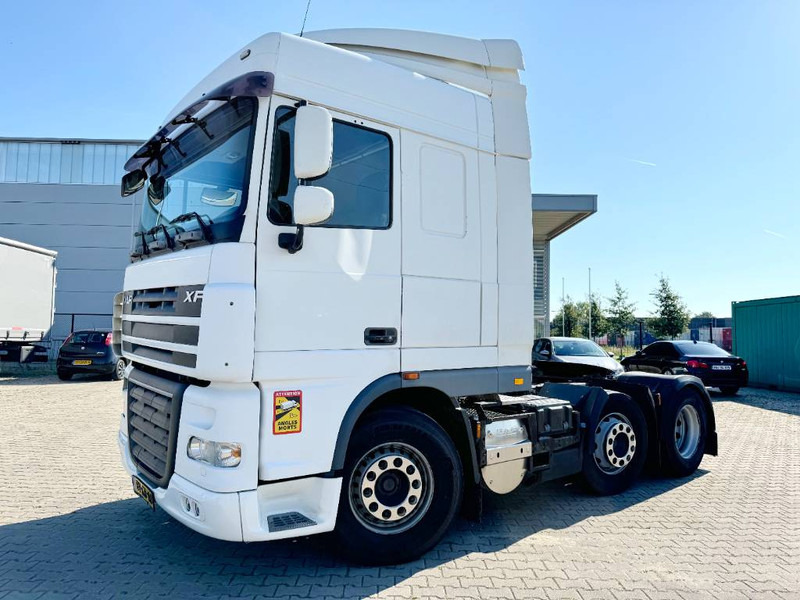 DAF XF 105.410 - 6x2 / Manual Gearbox - Nyergesvontató: 1 kép. DAF XF 105.410 - 6x2 / Manual Gearbox - Nyergesvontató: 1 kép.