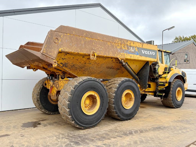 Volvo A40F - Brigade Backsense / Camera / Heated Seat - Csuklós dömper: 4 kép. Volvo A40F - Brigade Backsense / Camera / Heated Seat - Csuklós dömper: 4 kép.