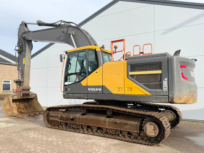 Volvo EC300ENL - German Machine / Quick Coupler - Lánctalpas kotró: 3 kép. Volvo EC300ENL - German Machine / Quick Coupler - Lánctalpas kotró: 3 kép.