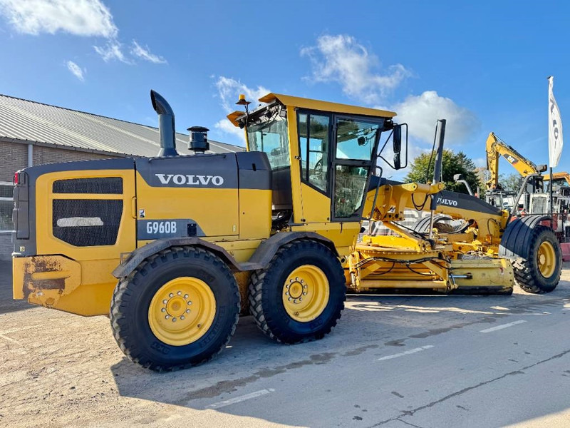 Volvo G960B - 4.90 Meter Blade / Backup Camera - Gréder: 4 kép. Volvo G960B - 4.90 Meter Blade / Backup Camera - Gréder: 4 kép.