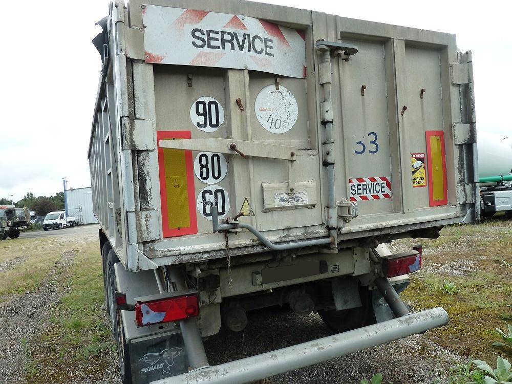 Benalu - Félpótkocsi billenőplatós: 4 kép. Benalu - Félpótkocsi billenőplatós: 4 kép.