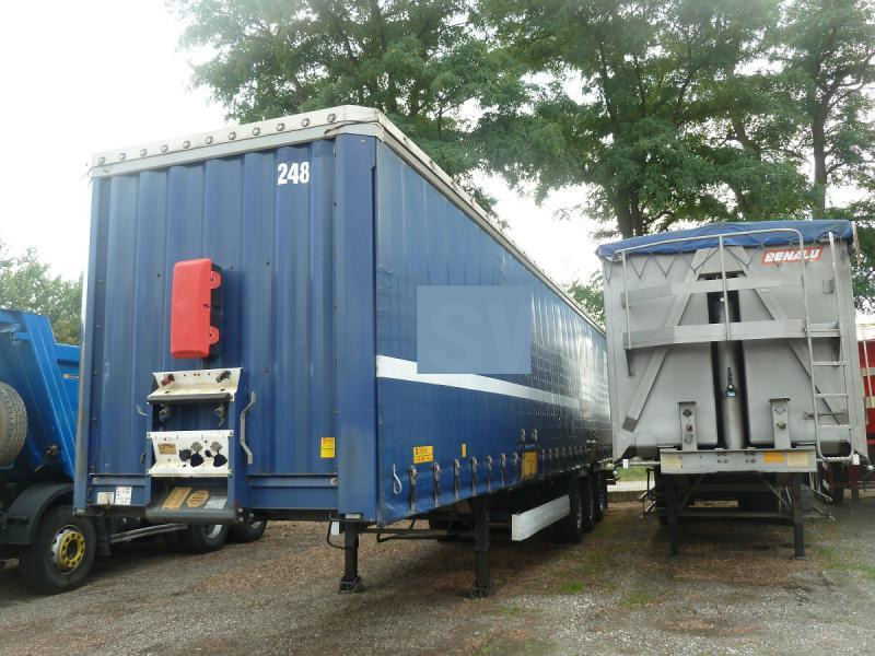 Krone SDP27A1 - Ponyvás félpótkocsi: 2 kép. Krone SDP27A1 - Ponyvás félpótkocsi: 2 kép.