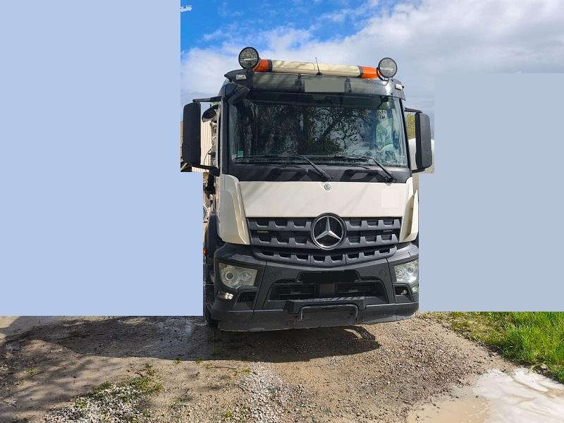 Mercedes Actros 3243 - Pumix: 1 kép. Mercedes Actros 3243 - Pumix: 1 kép.