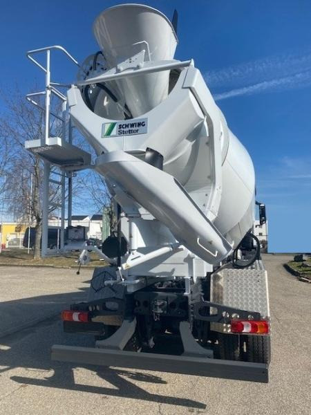 Mercedes Arocs 4145 - Betonmixer: 2 kép. Mercedes Arocs 4145 - Betonmixer: 2 kép.