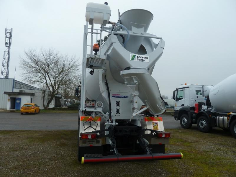 Mercedes arocs - Betonmixer: 5 kép. Mercedes arocs - Betonmixer: 5 kép.