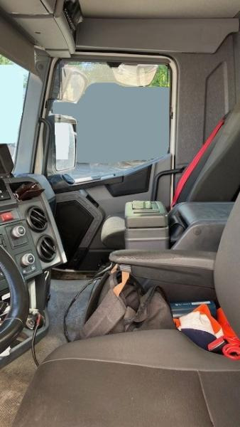 Renault Gamme T 480 - Billenőplatós teherautó: 4 kép. Renault Gamme T 480 - Billenőplatós teherautó: 4 kép.