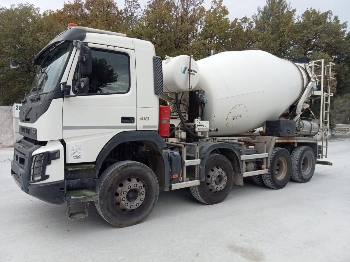 Volvo FMX 410 - Betonmixer: 2 kép. Volvo FMX 410 - Betonmixer: 2 kép.