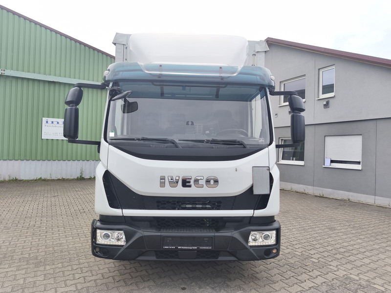 Iveco Eurocargo 75-210 - Ponyvás teherautó: 3 kép. Iveco Eurocargo 75-210 - Ponyvás teherautó: 3 kép.