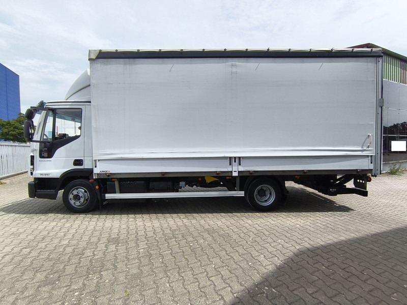 Iveco Eurocargo 75-210 Plane 3-Sitzer 4x2 Euro 6 LBW (20) - Ponyvás teherautó: 5 kép. Iveco Eurocargo 75-210 Plane 3-Sitzer 4x2 Euro 6 LBW (20) - Ponyvás teherautó: 5 kép.