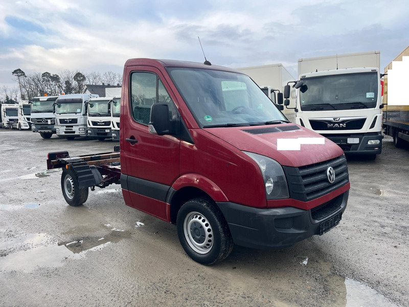 Volkswagen Crafter Fahrgestell 4x2 Euro 5 AHK (6) - Kisteherautó: 3 kép. Volkswagen Crafter Fahrgestell 4x2 Euro 5 AHK (6) - Kisteherautó: 3 kép.