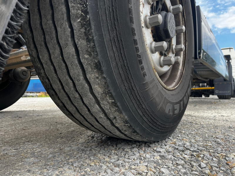 Krone AZ DB07CLNF 18F - Pótkocsi cserefelépítményes: 5 kép. Krone AZ DB07CLNF 18F - Pótkocsi cserefelépítményes: 5 kép.