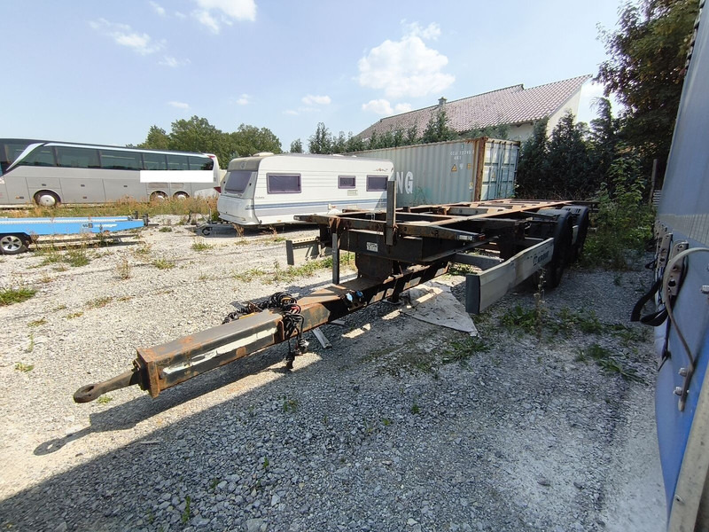 Krone Fahrgestell BDF ZZ 18XF0 DC07CLNF - Pótkocsi alváz: 2 kép. Krone Fahrgestell BDF ZZ 18XF0 DC07CLNF - Pótkocsi alváz: 2 kép.