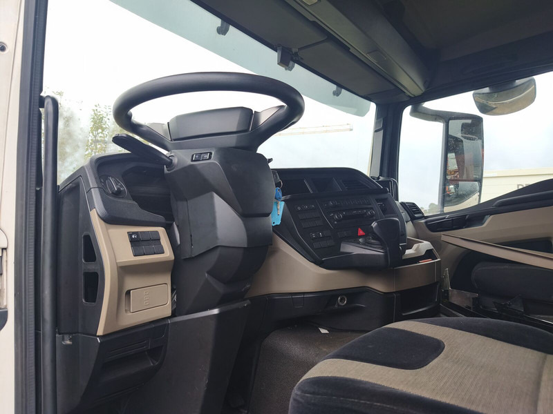 Alvaz teherautó MAN TGL 12.250 Euro6 4x2 AHK: 16 kép.