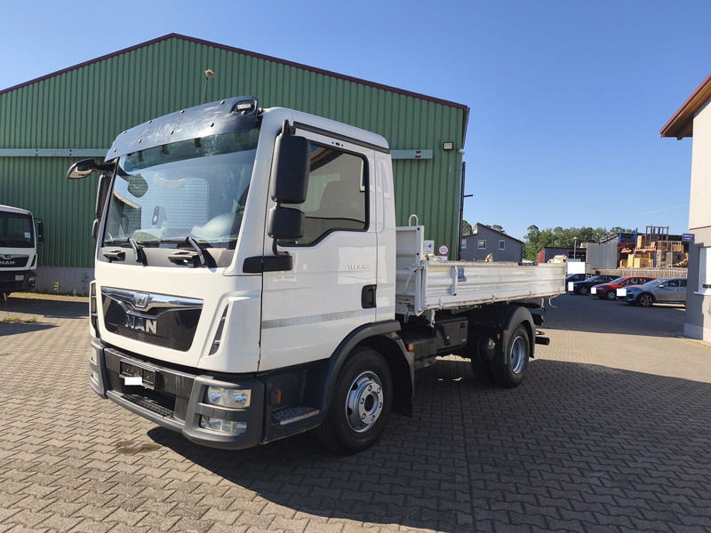 MAN TGL 8.180 - Billenőplatós teherautó: 3 kép. MAN TGL 8.180 - Billenőplatós teherautó: 3 kép.