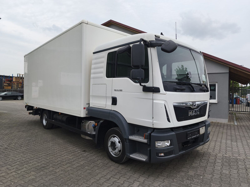 MAN TGL 8.190 Koffer gFH 4x2 Euro 6 AHK LBW (24) - Dobozos felépítményű teherautó: 2 kép. MAN TGL 8.190 Koffer gFH 4x2 Euro 6 AHK LBW (24) - Dobozos felépítményű teherautó: 2 kép.