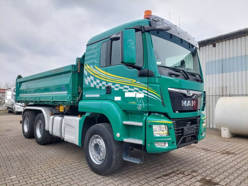MAN TGS 26.460 - Billenőplatós teherautó: 5 kép. MAN TGS 26.460 - Billenőplatós teherautó: 5 kép.
