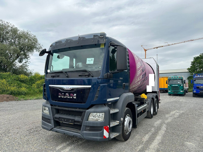 MAN TGS 28.320 - Szemetesautó: 2 kép. MAN TGS 28.320 - Szemetesautó: 2 kép.