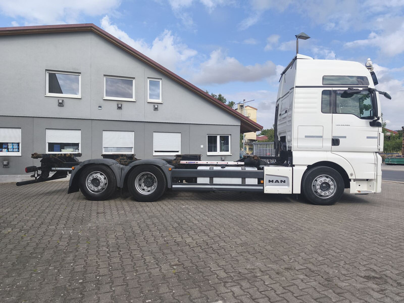 MAN TGX 26.460 BDF Euro 6 6x2 - Alvaz teherautó: 4 kép. MAN TGX 26.460 BDF Euro 6 6x2 - Alvaz teherautó: 4 kép.