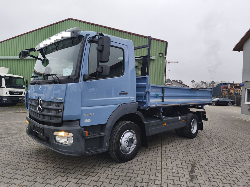 Mercedes-Benz Atego 1224 Meiller 3-Sitzer Euro 6 4x2 (10) - Billenőplatós teherautó: 4 kép. Mercedes-Benz Atego 1224 Meiller 3-Sitzer Euro 6 4x2 (10) - Billenőplatós teherautó: 4 kép.