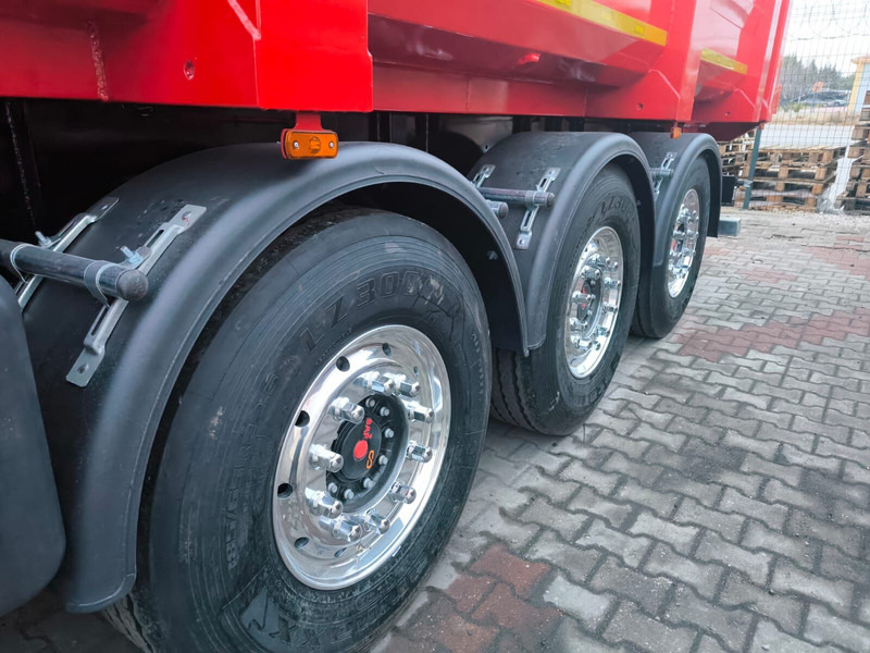 Onbekend - Félpótkocsi billenőplatós: 4 kép. Onbekend - Félpótkocsi billenőplatós: 4 kép.