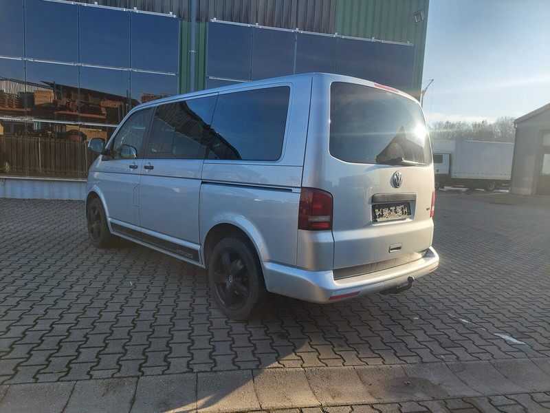 Volkswagen Transporter Multivan AHK Doppelklima Tisch Leder 7-Sitzer - Minibusz, Kisbusz: 5 kép. Volkswagen Transporter Multivan AHK Doppelklima Tisch Leder 7-Sitzer - Minibusz, Kisbusz: 5 kép.