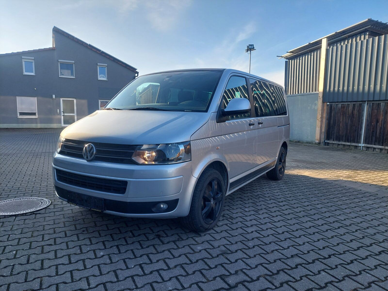 Volkswagen Transporter Multivan AHK Doppelklima Tisch Leder 7-Sitzer - Minibusz, Kisbusz: 1 kép. Volkswagen Transporter Multivan AHK Doppelklima Tisch Leder 7-Sitzer - Minibusz, Kisbusz: 1 kép.