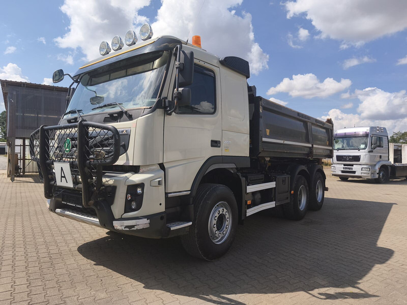 Volvo FMX 460 Meiller Dreiseitenkipper Bordmatik EEV 6x4 AHK (1) - Billenőplatós teherautó: 3 kép. Volvo FMX 460 Meiller Dreiseitenkipper Bordmatik EEV 6x4 AHK (1) - Billenőplatós teherautó: 3 kép.