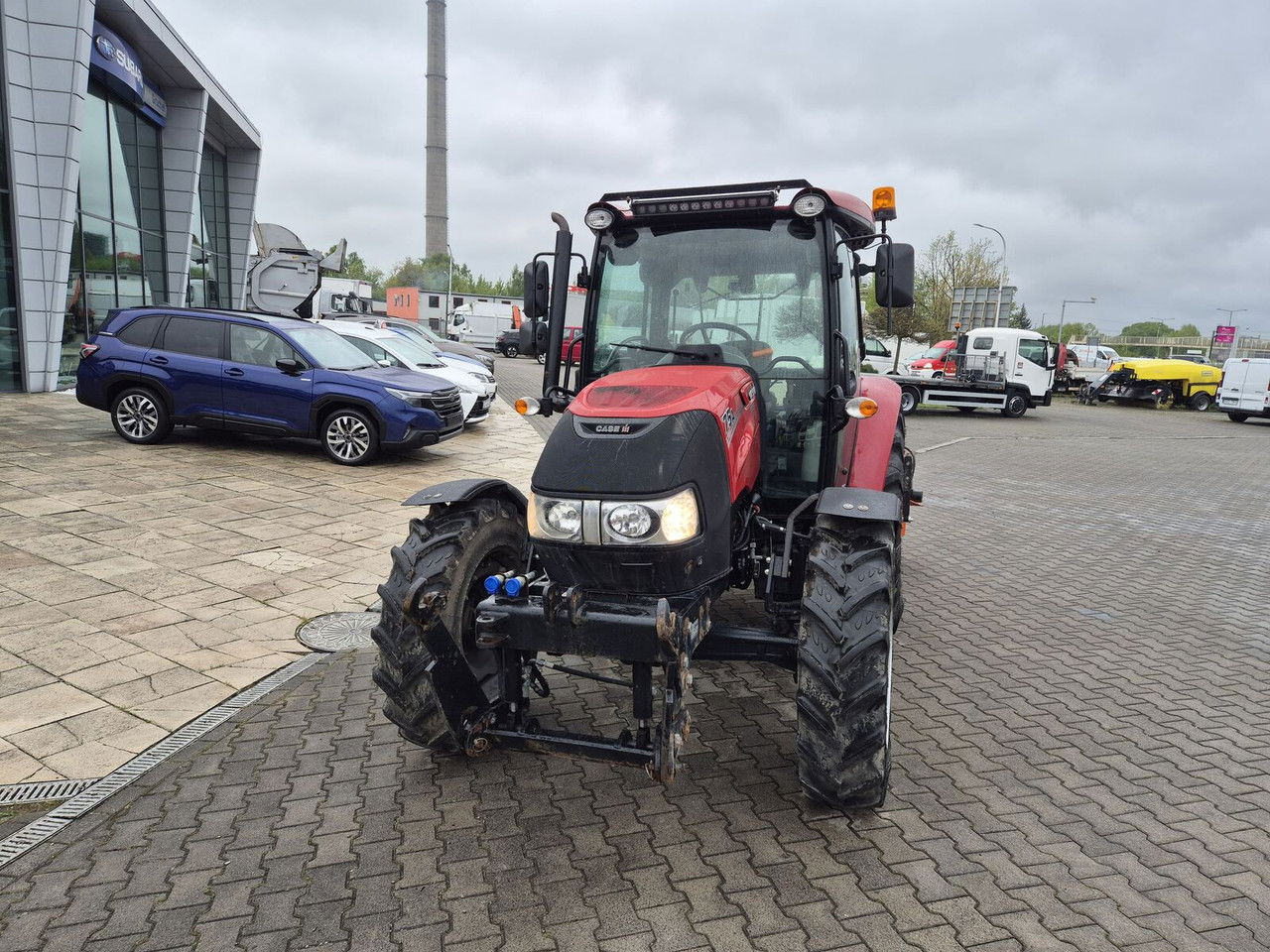 Case IH Farmall 75 / 2022 / Only 1853 MTH / Sweeper + Plow Extra / 1 OWN - Traktor: 5 kép. Case IH Farmall 75 / 2022 / Only 1853 MTH / Sweeper + Plow Extra / 1 OWN - Traktor: 5 kép.